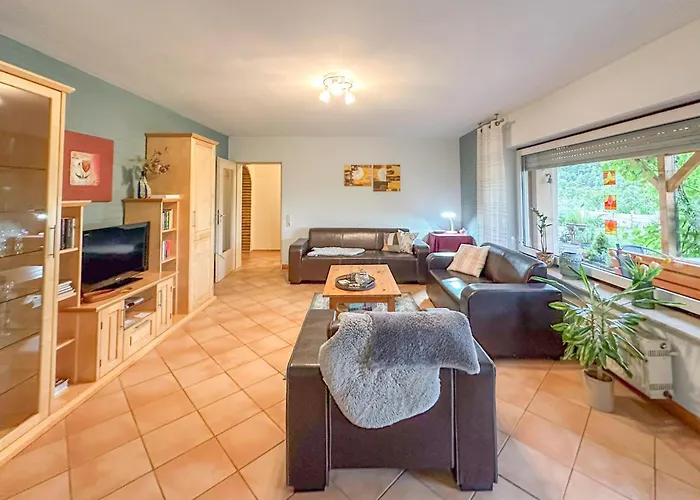 Trappen 度假居 Nimshuscheid